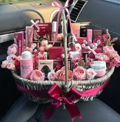 Viral gift basket TikTok